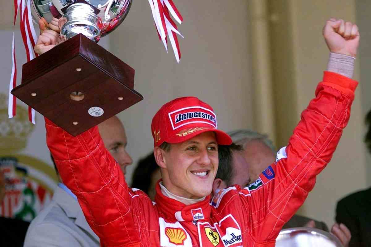 Brundle esalta Hamilton: "In Ferrari dovrebbe fare come Schumacher"