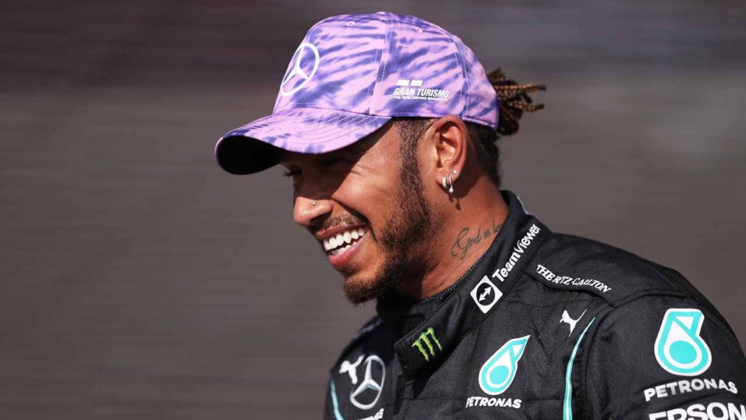 Formula 1, Lewis Hamilton rompe gli indugi: il gesto per ...