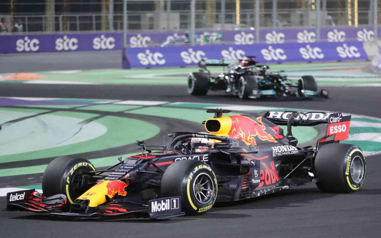 Verstappen-Hamilton