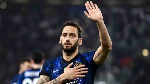 Juventus Inter Calhanoglu