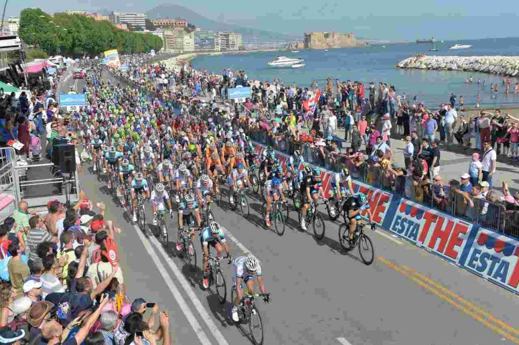 Anticipazioni Giro d'Italia, decisione storica in arrivo tifosi senza