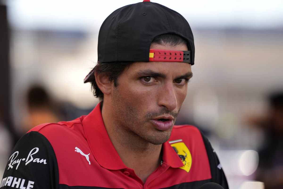 sainz addio ferrari