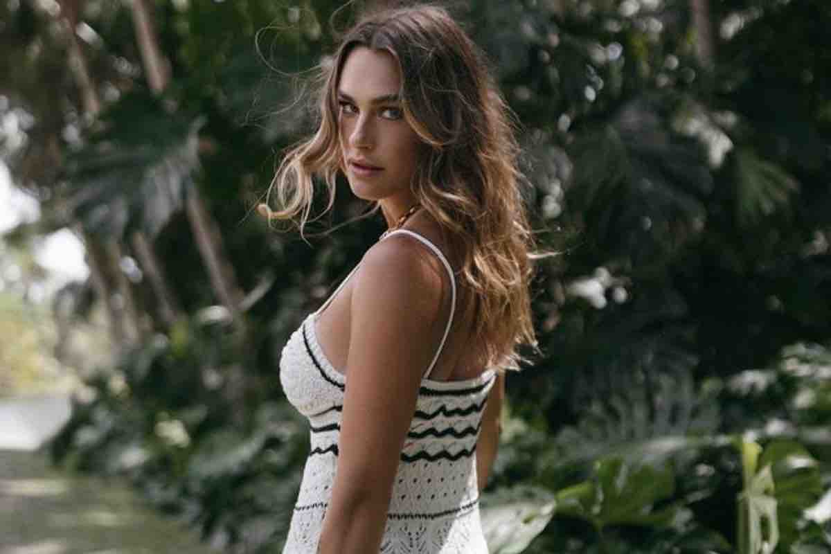 Aryna Sabalenka per uno shooting fotografico