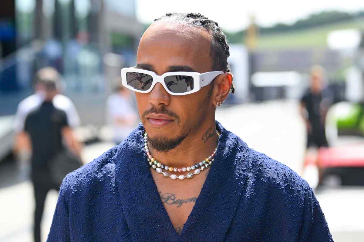 Lewis Hamilton ha scaricato Shakira: svolta improvvisa