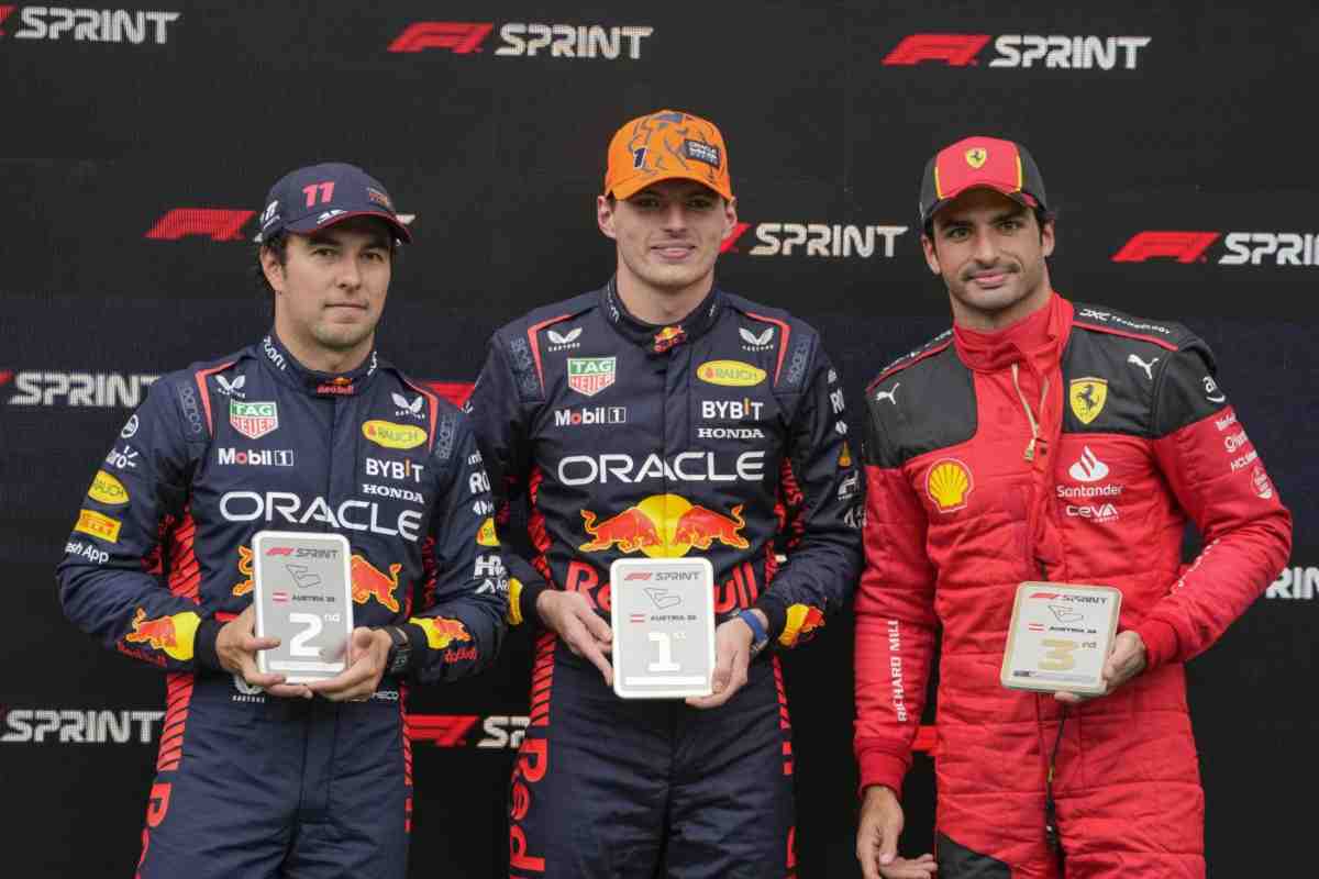 Sainz e Verstappen compagni di squadra