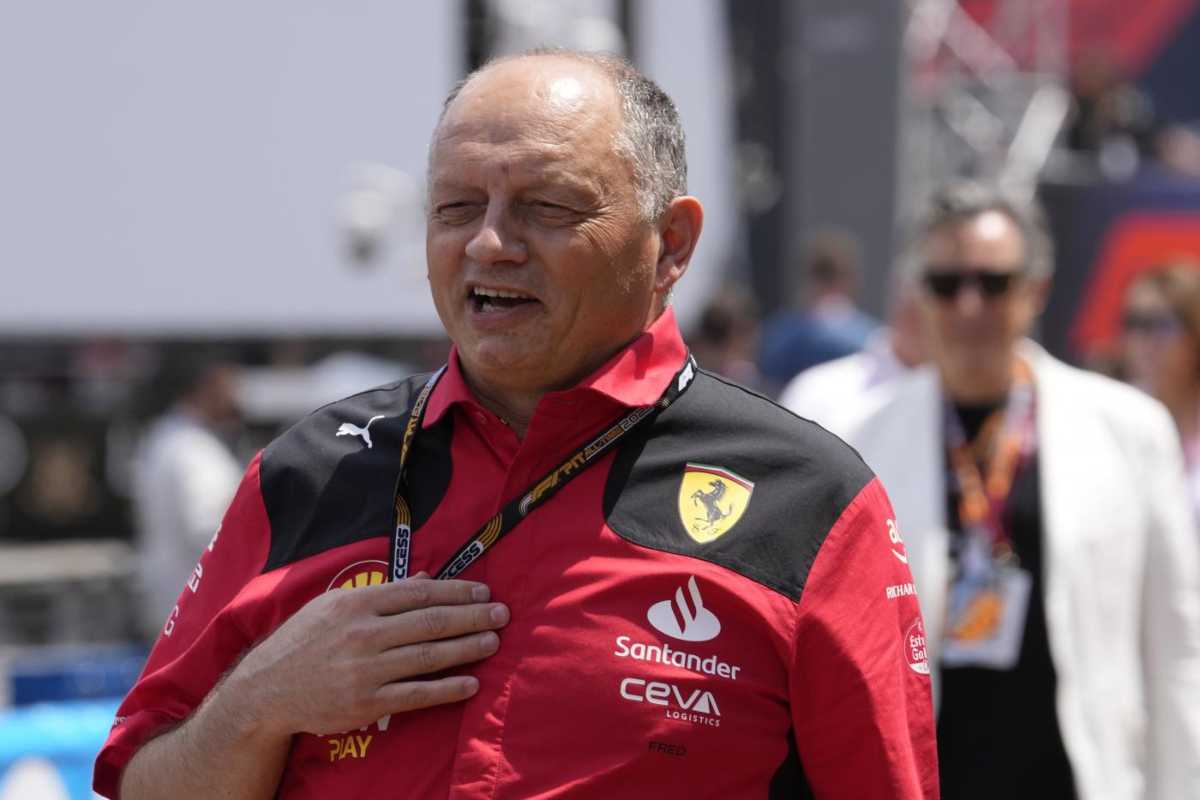 La Ferrari cerca un pilota da affiancare a Sainz: spunta un grande ritorno. Tifosi senza parole