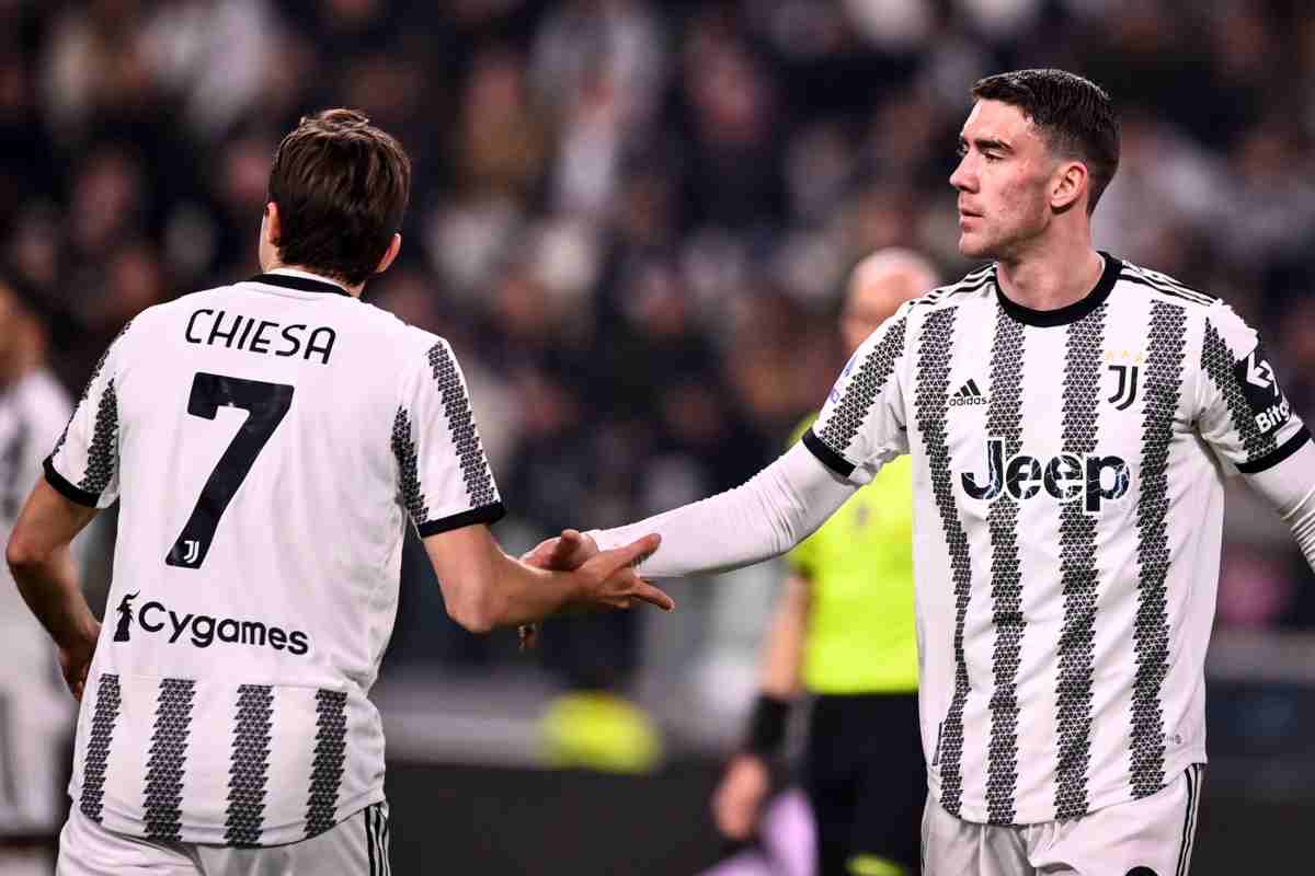 Vlahovic e Chiesa via dalla Juve