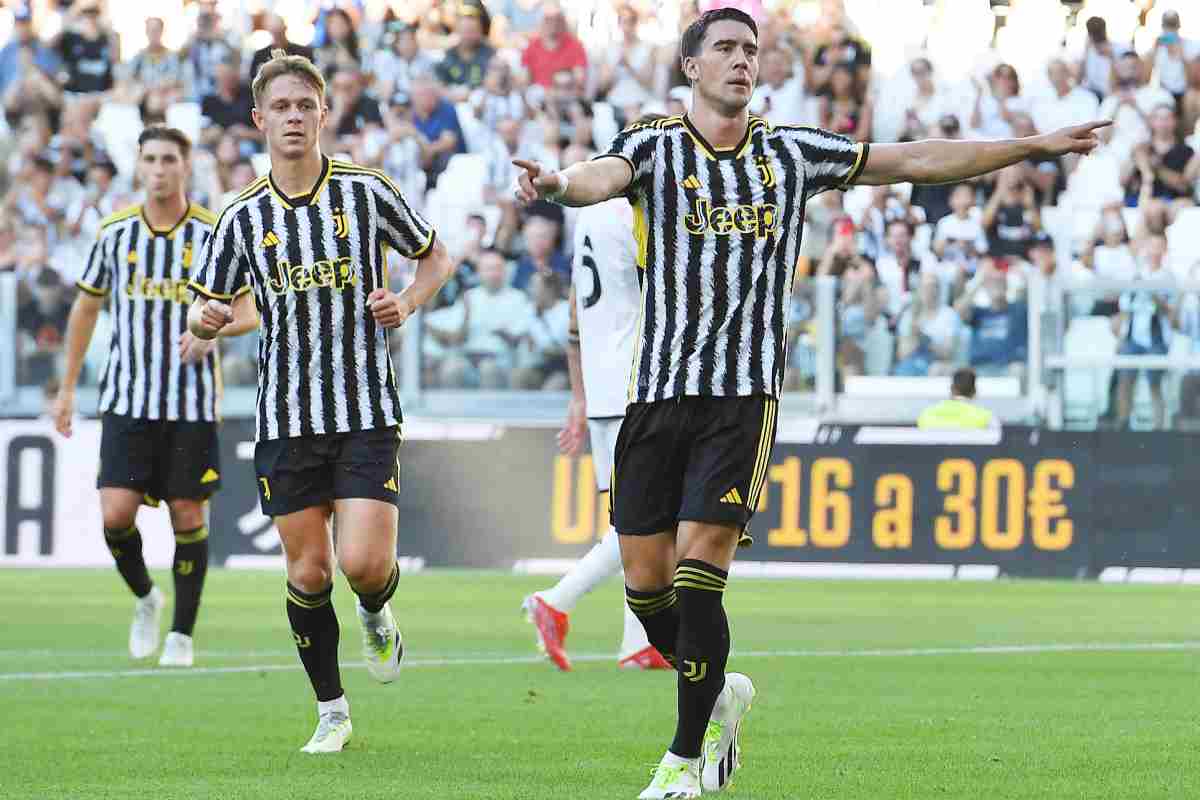 Vlahovic via dalla Juve