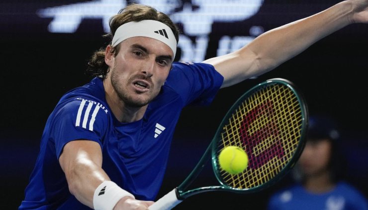 Tsitsipas si allena con Berrettini