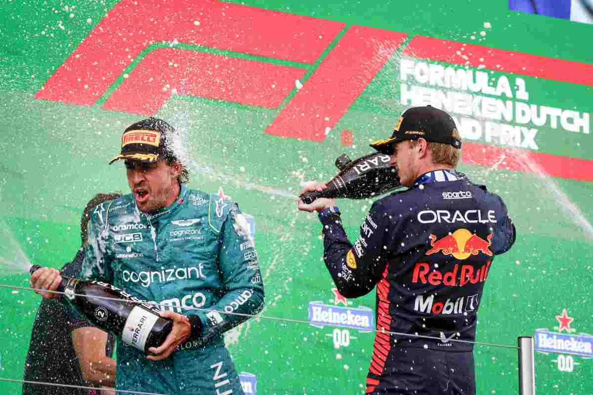 Alonso potrebbe lasciare l'Aston Martin: spunta Red Bull