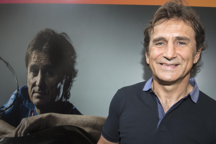 Lacrime per Zanardi: foto in azione