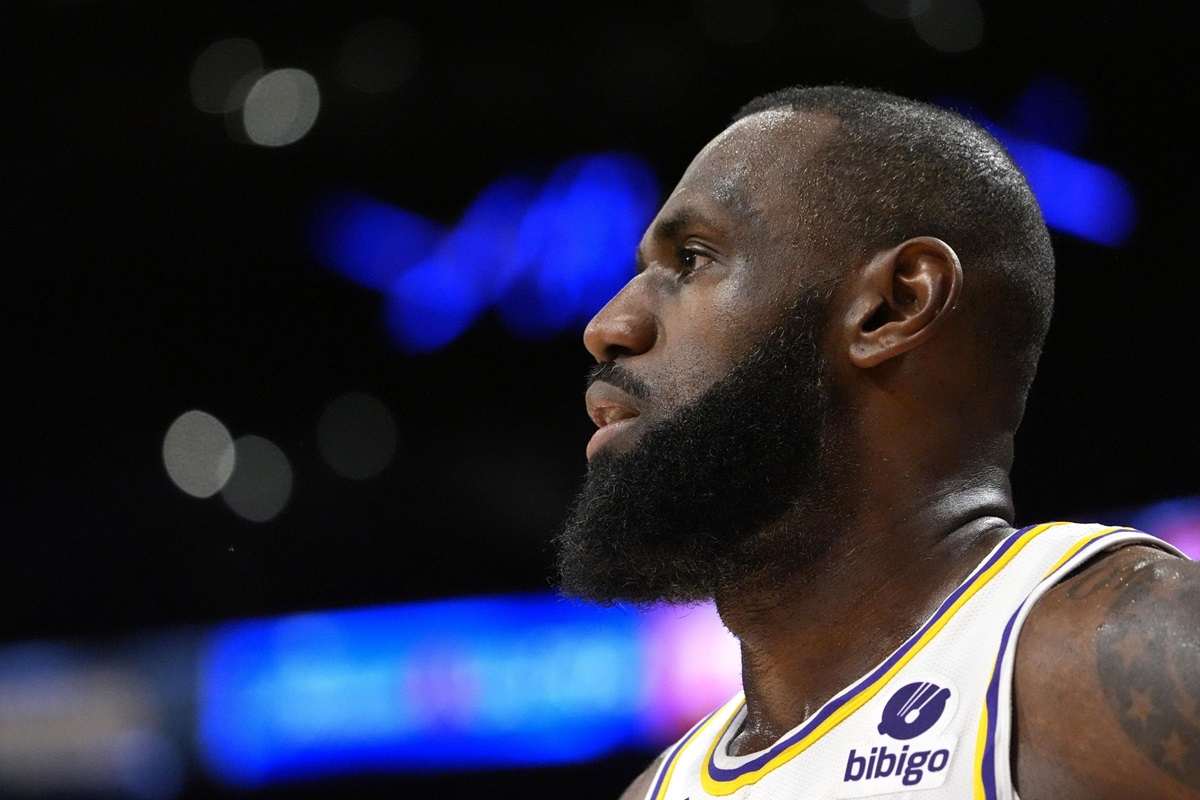 LeBron James rifiutato: annuncio sui Lakers