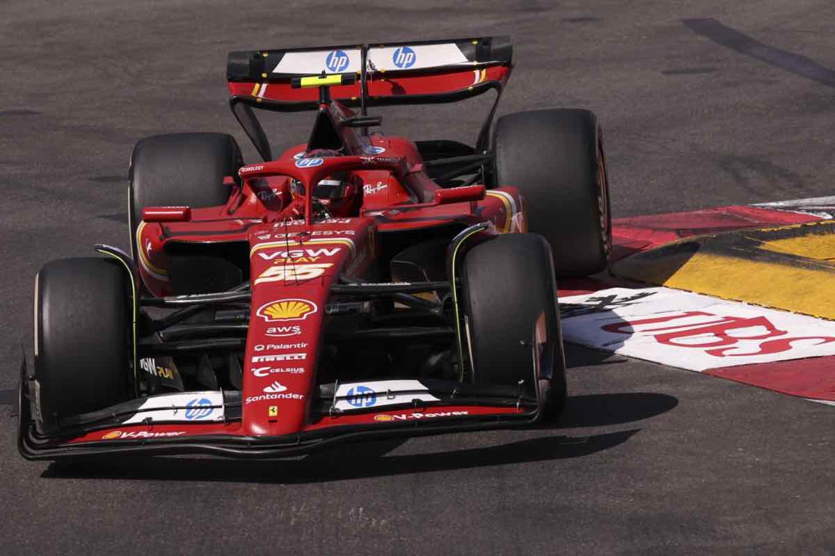 Ferrari coinvolta, Scuderia attacca