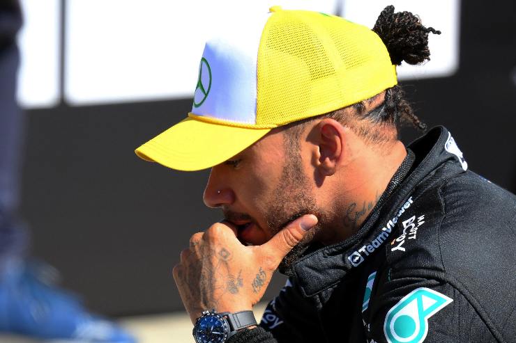 Esclusione Mercedes decisione Hamilton