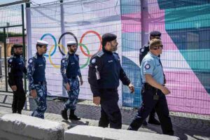 Quarantacinquemila poliziotti schierati: Olimpiadi nel mirino