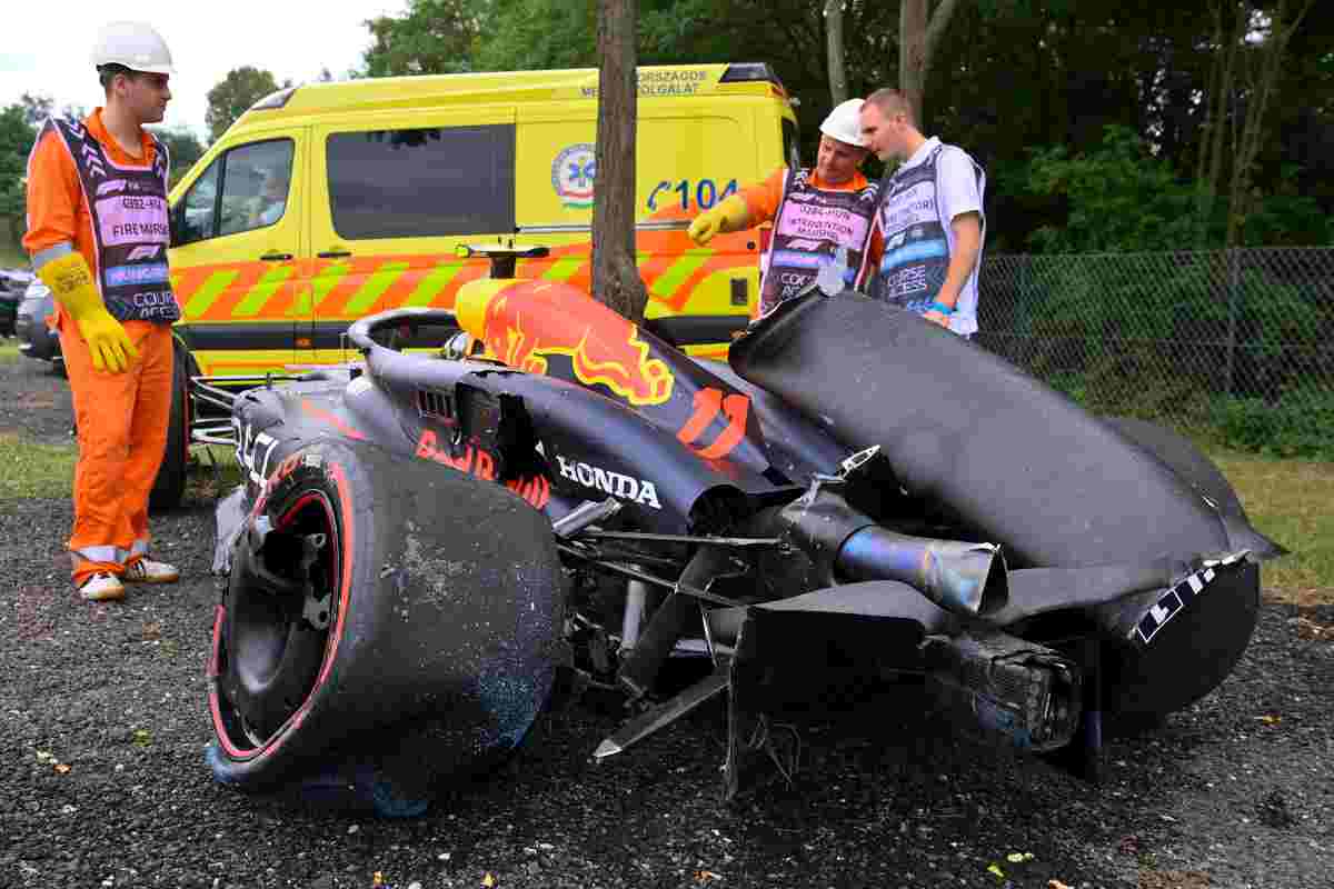 Red Bull addio Sergio Perez