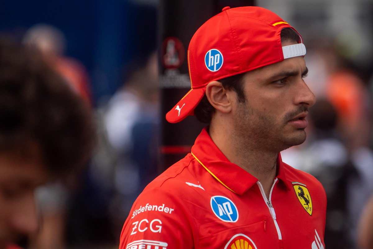 Nuova doccia fredda: Sainz tradisce la Ferrari