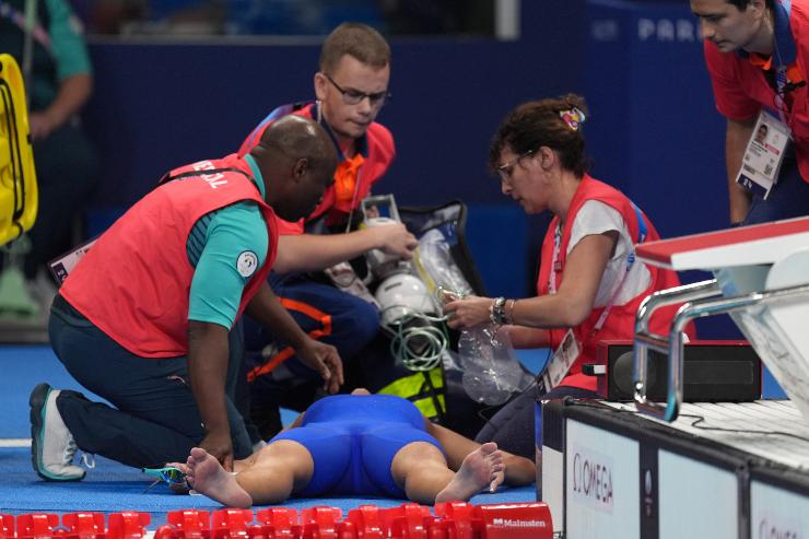 Olimpiadi collassa nuotatrice cosa è successo