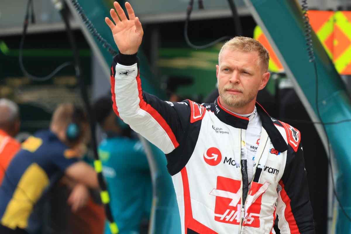 Squalifica per Kevin Magnussen