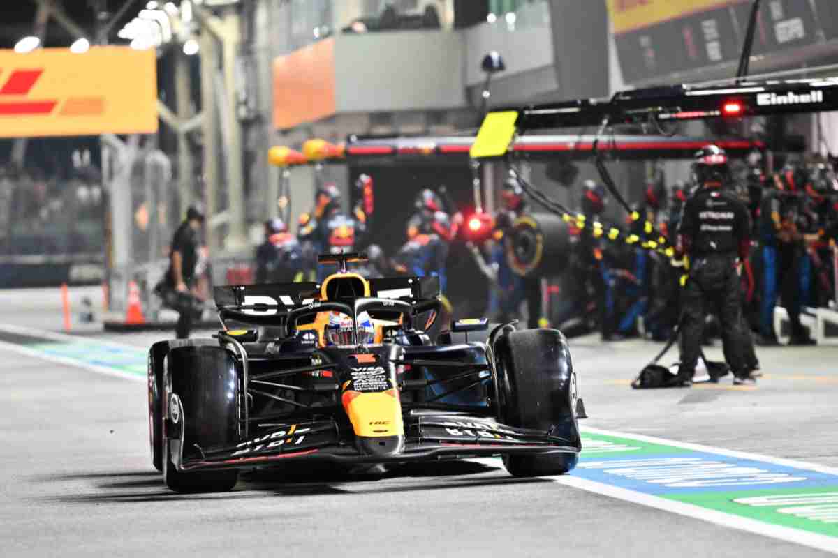 Verstappen penalizzato dalla FIA