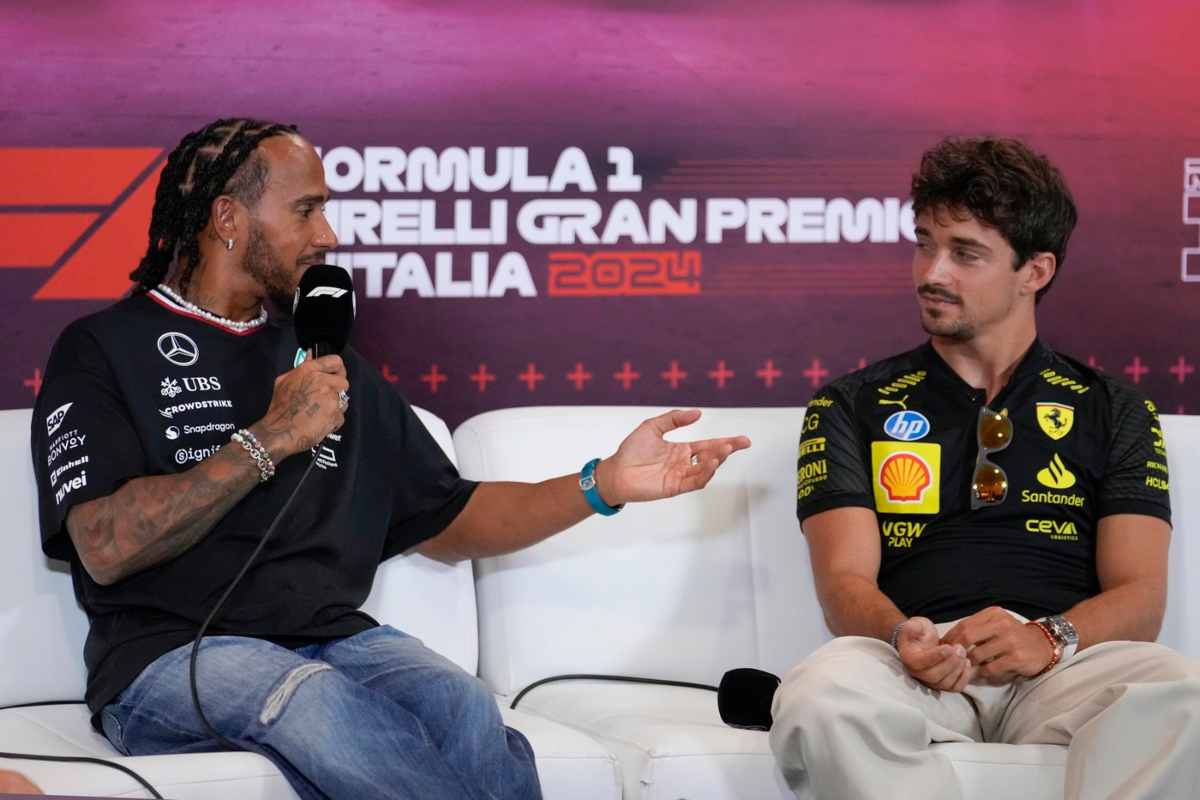 Hamilton Leclerc prima guida Ferrari