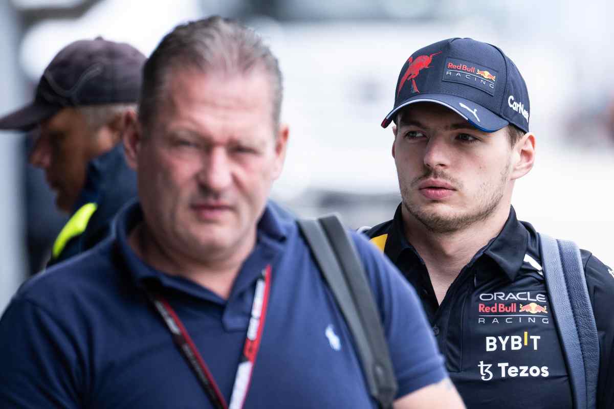 Jos e Max Verstappen allineati