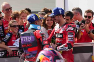 Bagnaia e Martin insieme a Barcellona