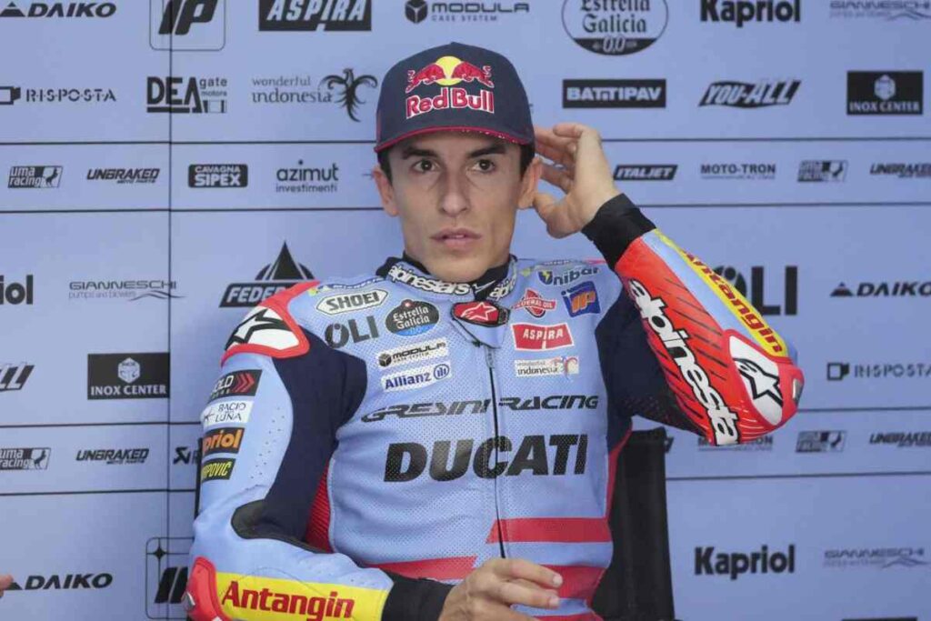 Marc Marquez nel box Gresini