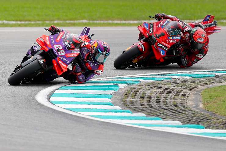 Martin e Bagnaia in pista a Barcellona