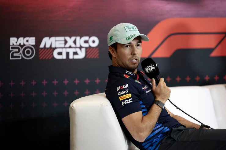 Sergio Perez in conferenza