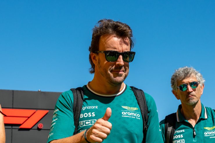 Fernando Alonso pilota Aston Martin