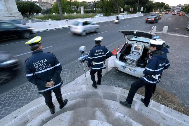 Forze della Polizia Locale in servizio (poliziaromacapitale.it)