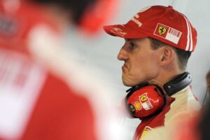 Michael Schumacher nel box della Ferrari