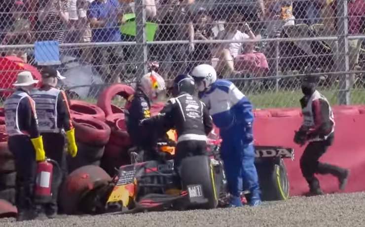 Verstappen soccorso dopo l'incidente di Silverstone 2021