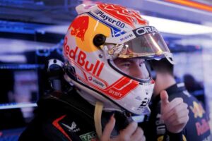 Verstappen nel box Red Bull