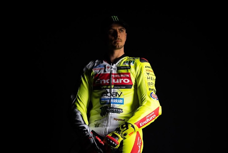 Fabio Di Giannantonio con la tuta della VR46 Racing