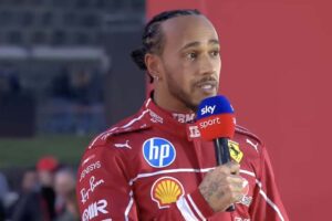 Hamilton a Milano per la presentazione Ferrari